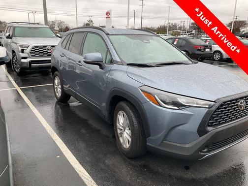2024 Toyota Corolla Cross LE