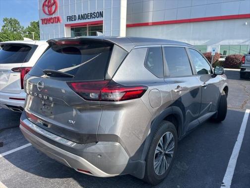 2022 Nissan Rogue SV