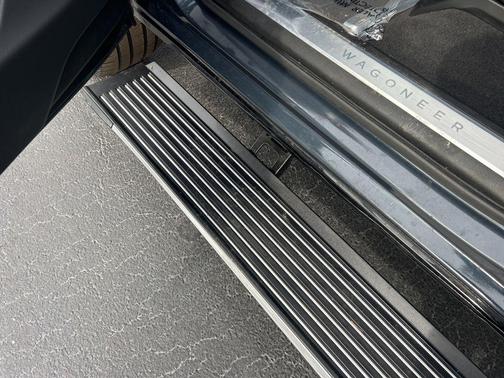 2024 Jeep Grand Wagoneer Series III 4x4