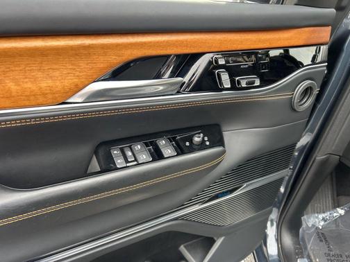 2024 Jeep Grand Wagoneer Series III 4x4