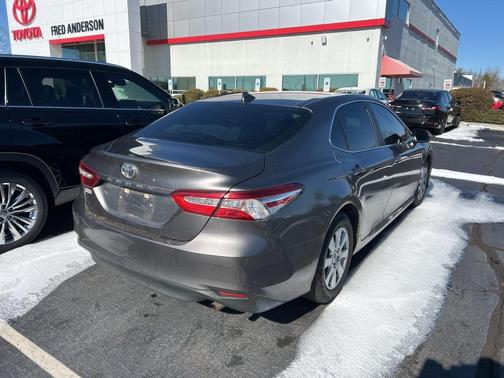 2019 Toyota Camry LE