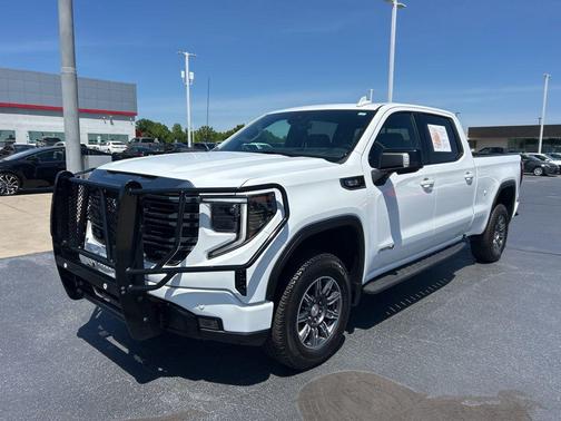 Summit White 2024 GMC Sierra 1500 AT4