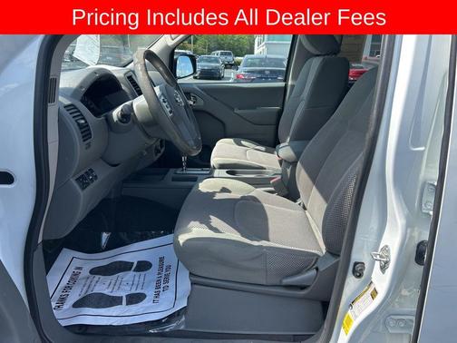 Glacier White 2019 Nissan Frontier SV