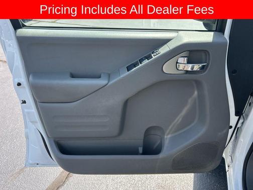 Glacier White 2019 Nissan Frontier SV