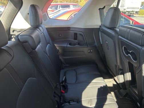 2025 Honda Pilot Touring 8-Passenger