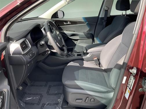 2020 Kia Sorento S