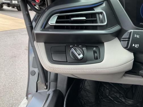 2015 BMW i8 Base