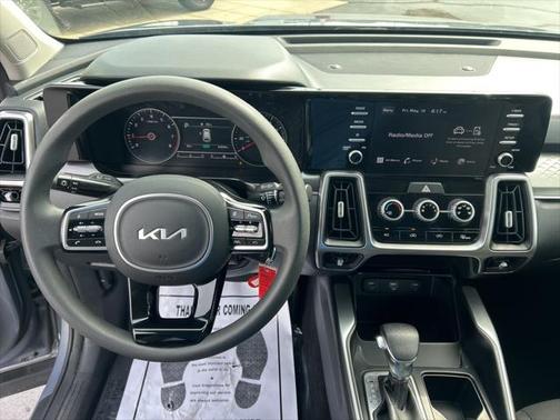 2023 Kia Sorento LX