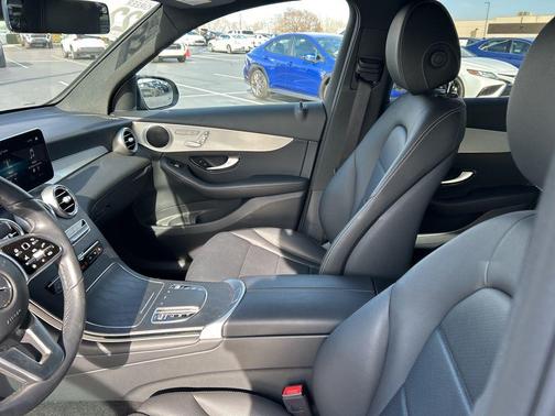 2022 Mercedes-Benz GLC 300 Base