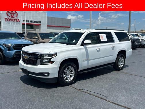 Summit White 2019 Chevrolet Suburban LT