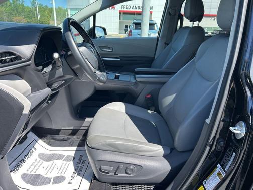2021 Toyota Sienna XLE 7 Passenger