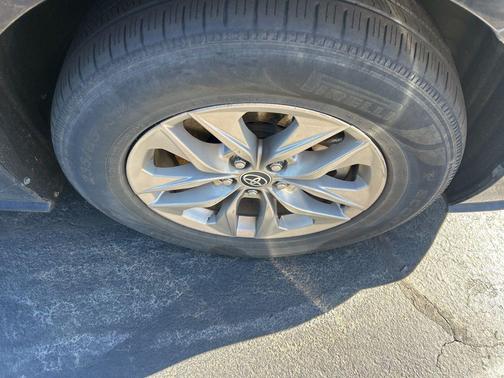 2021 Toyota Sienna XLE 7 Passenger