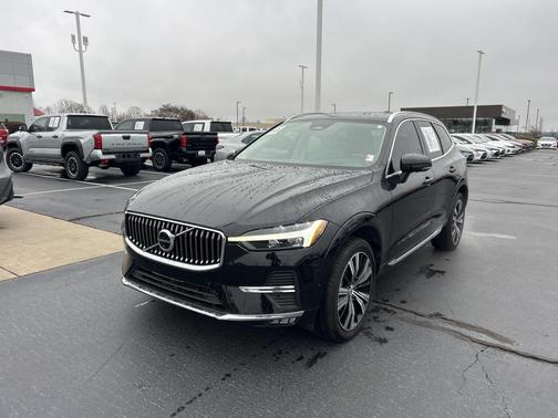 2022 Volvo XC60 B5 Inscription