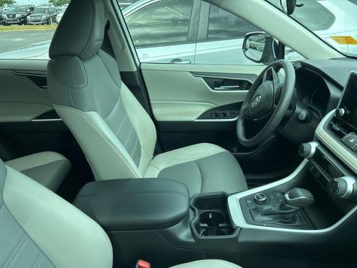 Wind Chill Pearl 2023 Toyota RAV4 Hybrid XLE Premium