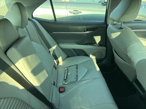 2024 Toyota Camry Hybrid SE