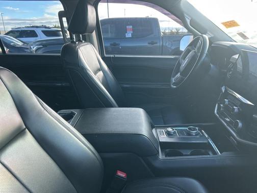 2022 Ford Expedition XLT