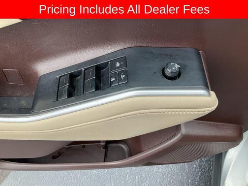 Celestial Silver Metallic 2022 Toyota Highlander XLE