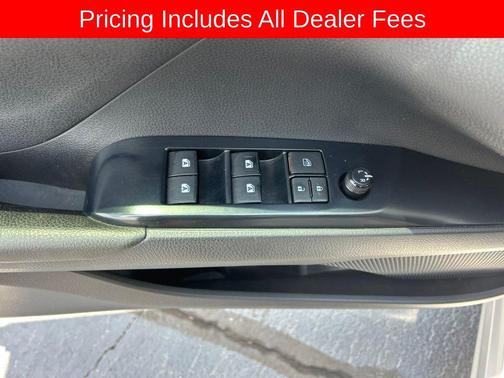 Celestial Silver Metallic 2018 Toyota Camry SE
