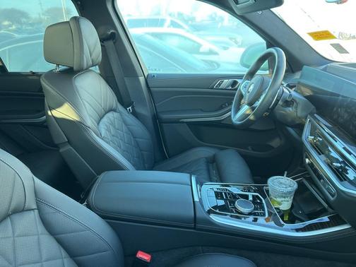 2025 BMW X5 sDrive40i