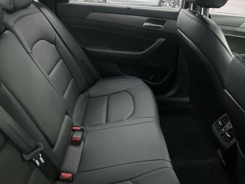 2019 Hyundai SONATA Limited 2.0T