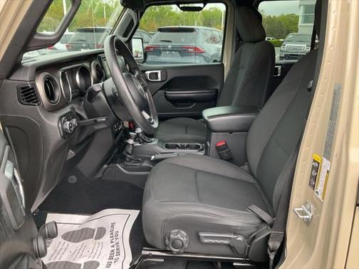 2020 Jeep Gladiator Sport