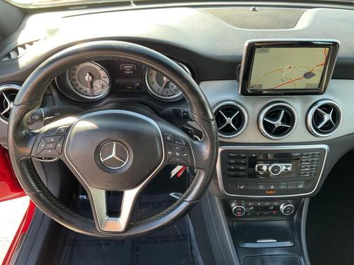 2014 Mercedes-Benz CLA-Class Base