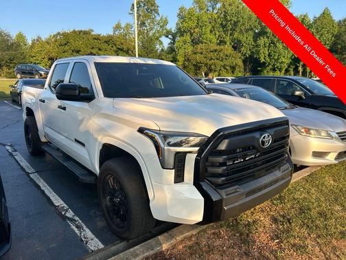 White 2022 Toyota Tundra SR