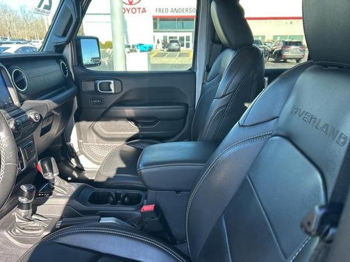 2021 Jeep Gladiator Overland