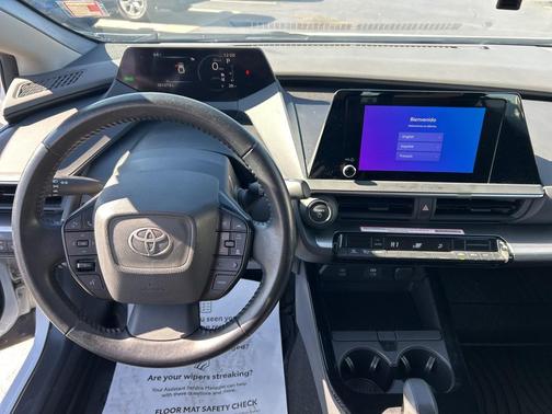 2023 Toyota Prius LE
