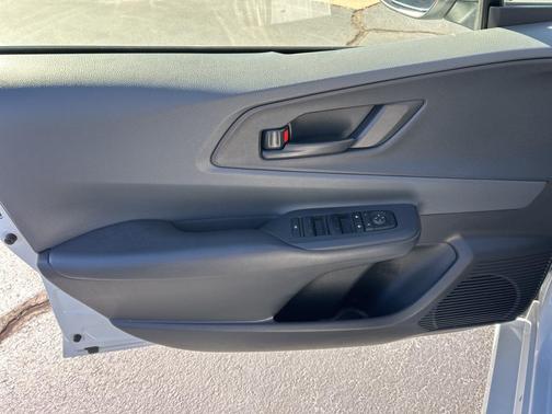 2023 Toyota Prius LE