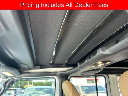 Bright White Clearcoat 2019 Jeep Wrangler Unlimited Sahara