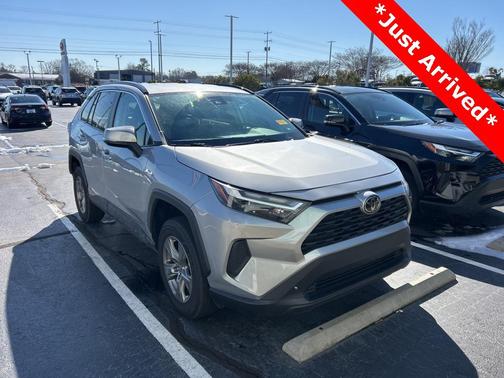 2024 Toyota RAV4 XLE