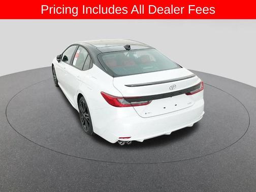 Wind Chill Pearl w/Midnight Black Metallic Roof 2026 Toyota Camry XSE