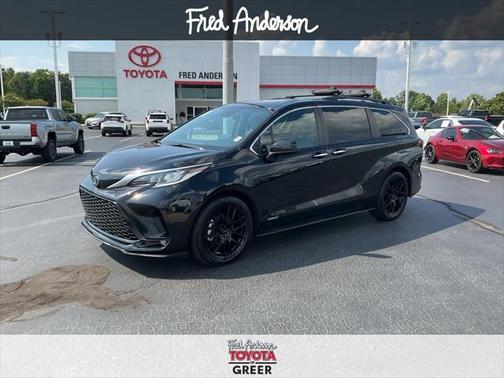 2021 Toyota Sienna XSE 7 Passenger