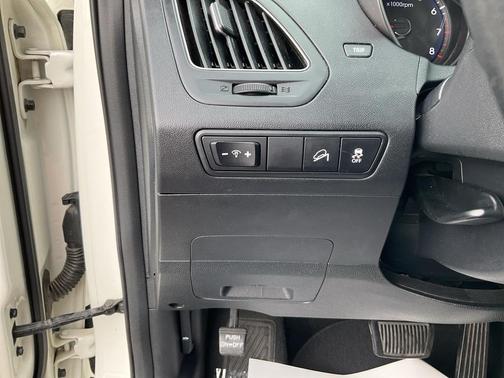 2011 Hyundai TUCSON GLS