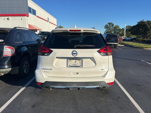 2020 Nissan Rogue SV