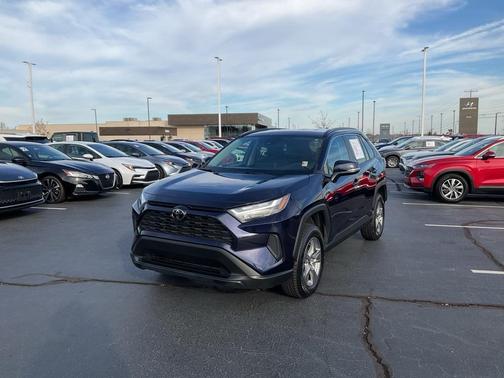 2024 Toyota RAV4 XLE
