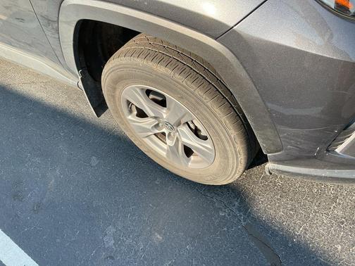 Magnetic Gray Metallic 2024 Toyota RAV4 XLE