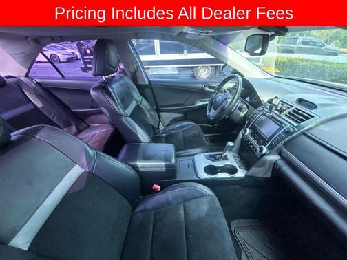 Classic Silver Metallic 2012 Toyota Camry SE