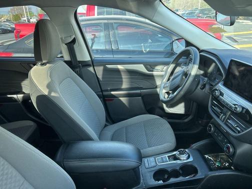 ATLAS BLUE METALLIC 2022 Ford Escape SE