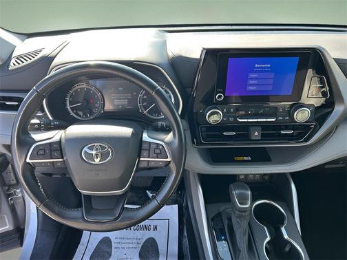 2024 Toyota Highlander XLE