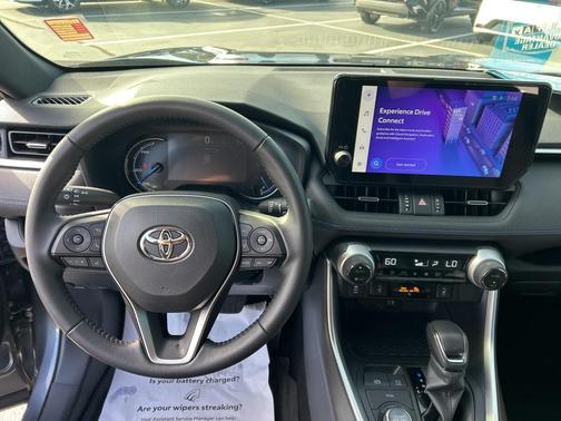 2025 Toyota RAV4 Hybrid SE
