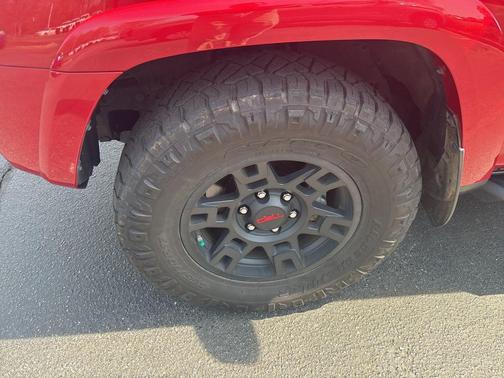 Barcelona Red Metallic 2022 Toyota 4Runner TRD Off Road