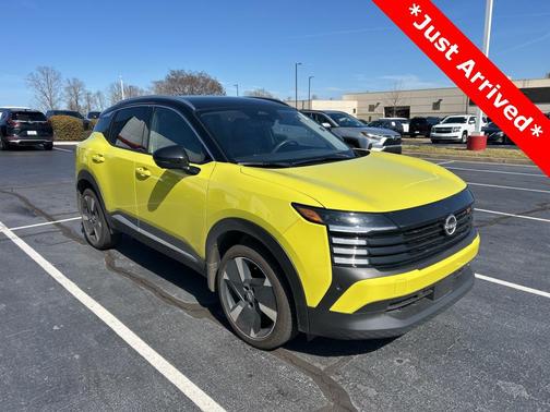 2025 Nissan Kicks SR