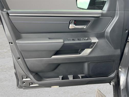 2025 Toyota Sequoia Platinum