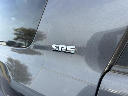 Magnetic Gray Metallic 2019 Toyota 4Runner SR5 Premium