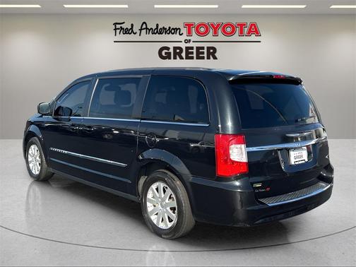 2016 Chrysler Town & Country Touring