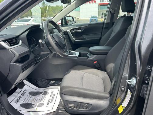 Magnetic Gray Metallic 2025 Toyota RAV4 XLE