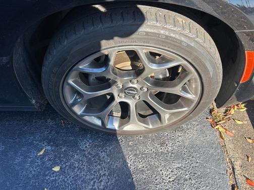 2021 Chrysler 300 Touring