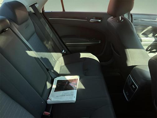 2021 Chrysler 300 Touring